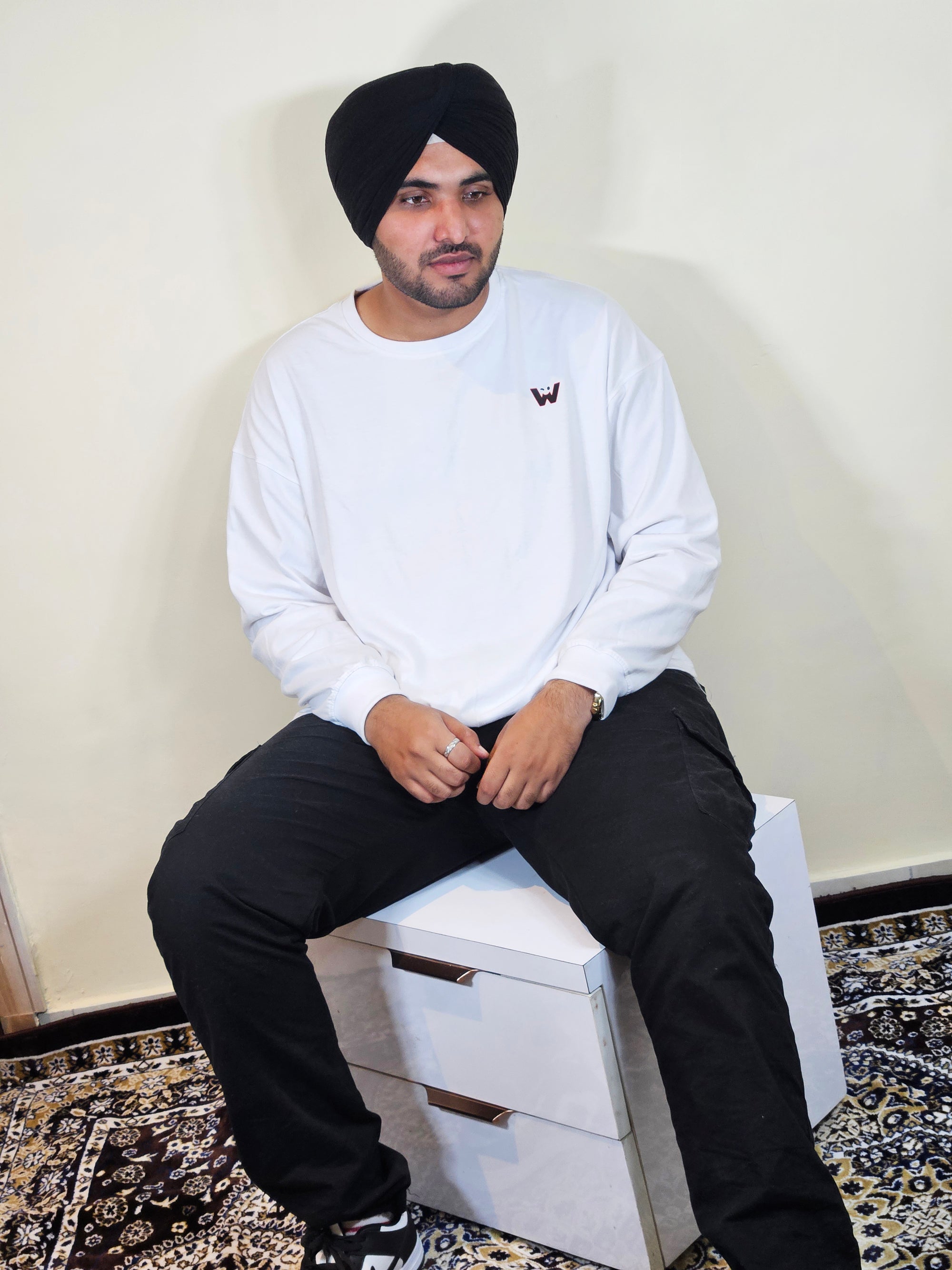 WONDER ORIGNALS : WHITE FULL SLEEVE PLAIN TSHIRT OVERSIZED TSHIRT 100%  COTTON